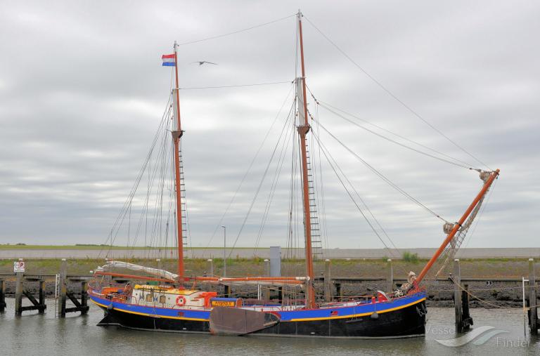 ship photo
