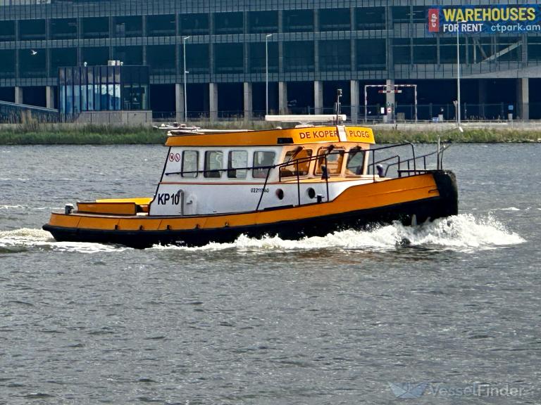 ship photo