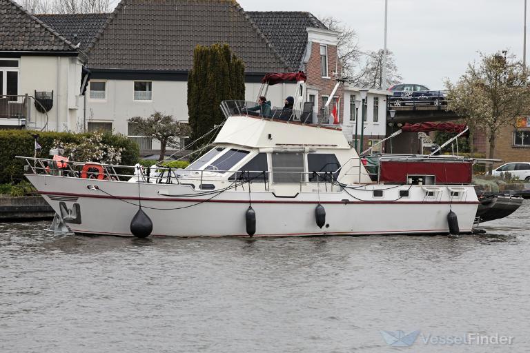ship photo