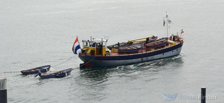 ship photo by Sjaak van Krimpen PG2A