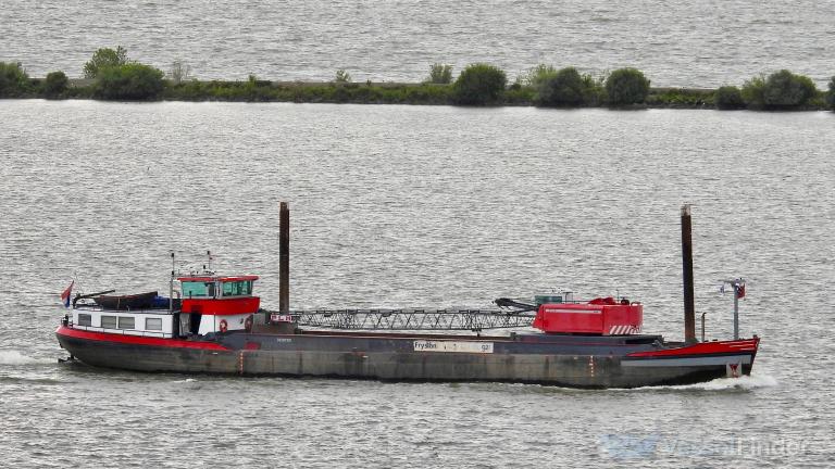 ship photo