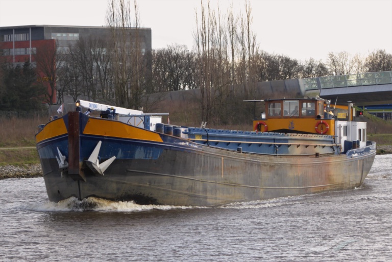 THEAN IV, Cargo ship - Details and current position - MMSI 244750058 ...