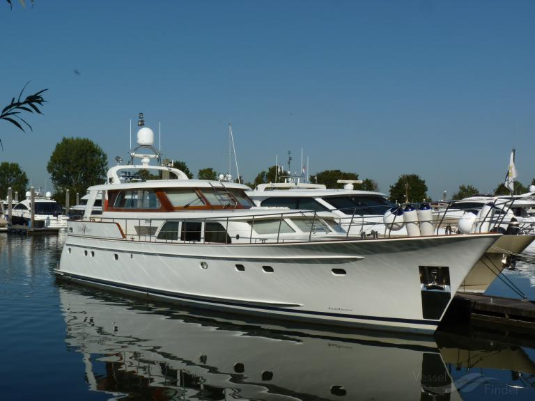 ship photo