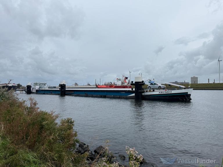 ship photo