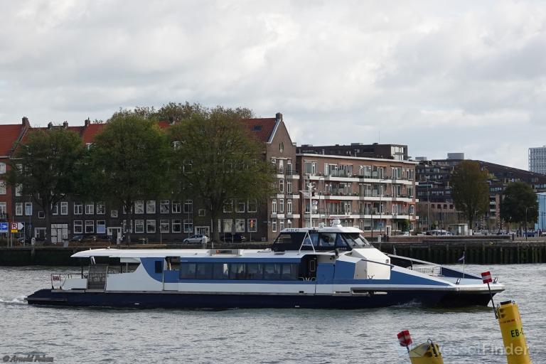 ship photo
