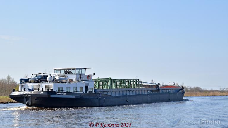 ship photo by P.Kooistra