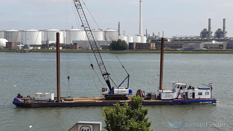 ship photo