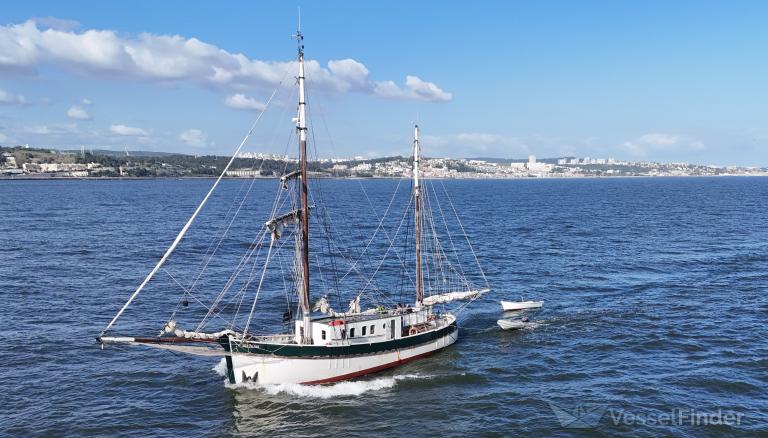 SILVERLAND UNDERSAIL photo