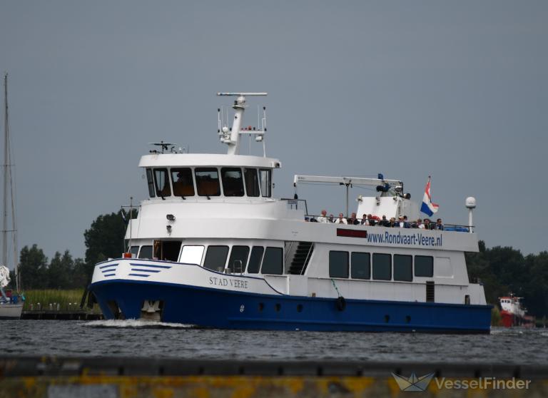 ship photo