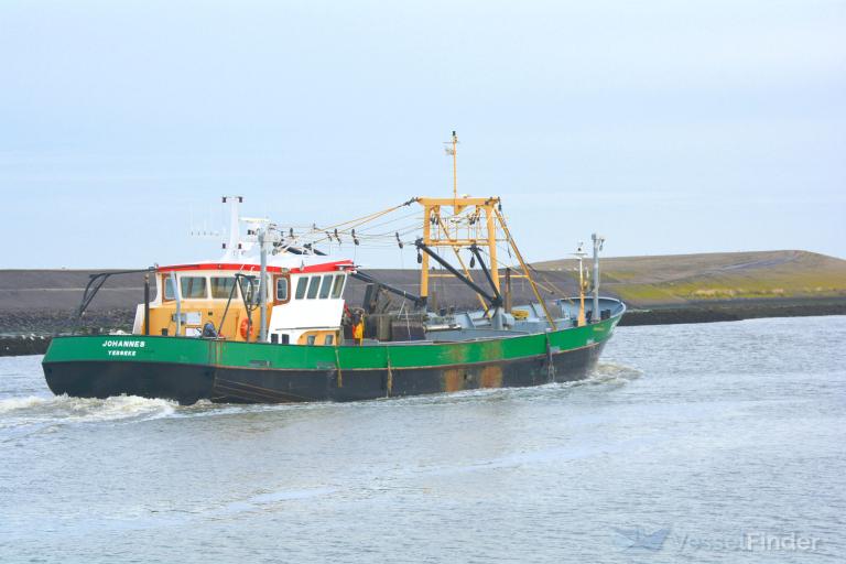 ship photo