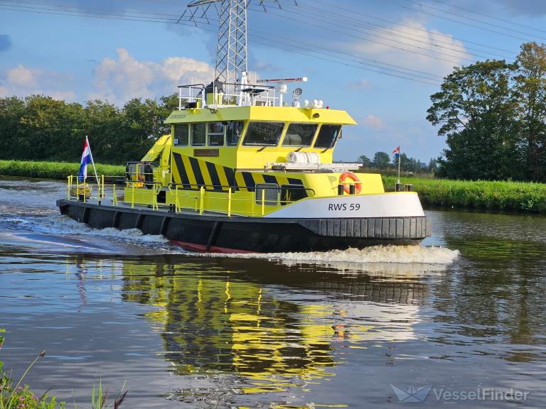 ship photo