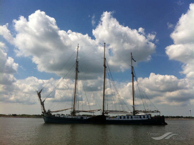 ship photo