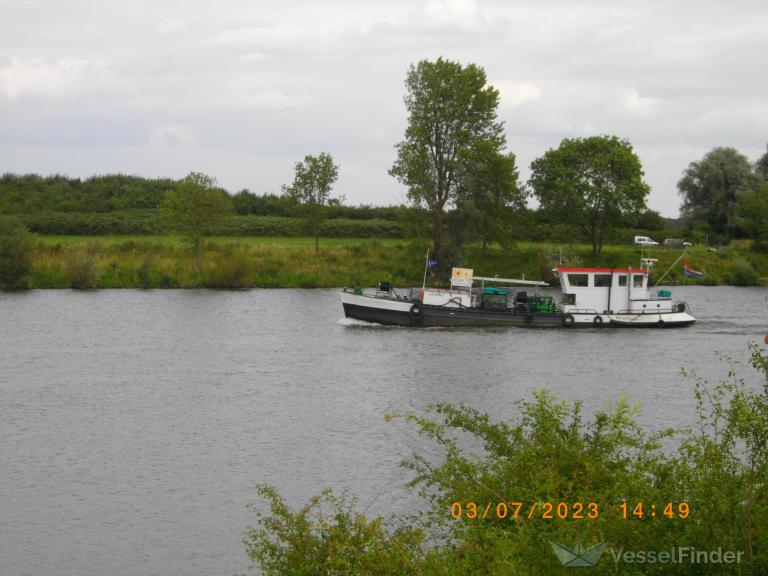 ship photo