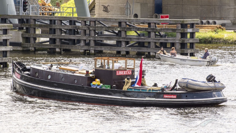 ship photo