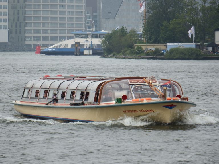 ship photo