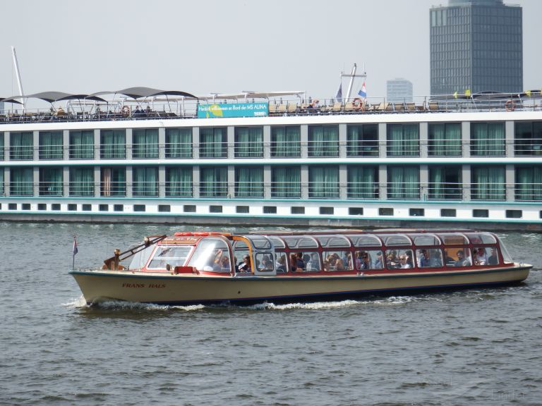 ship photo