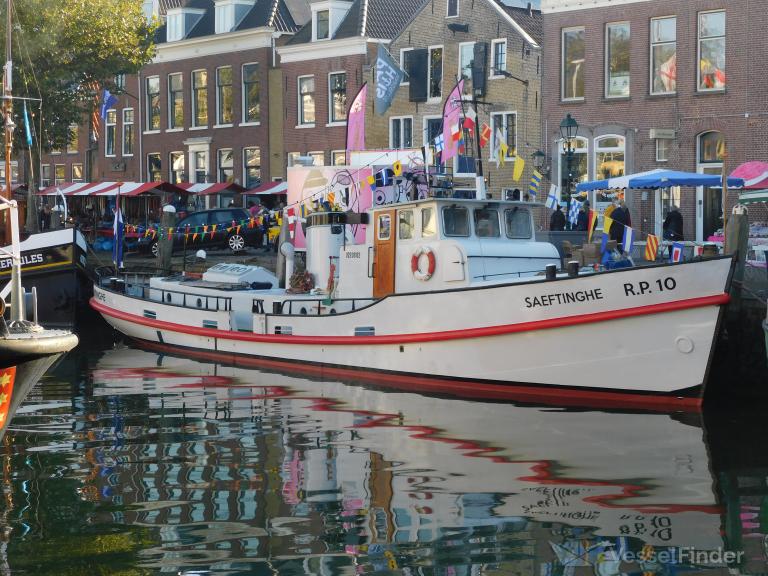 ship photo
