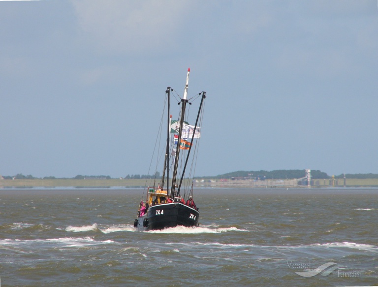 ship photo