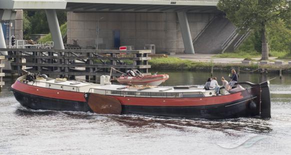 ship photo