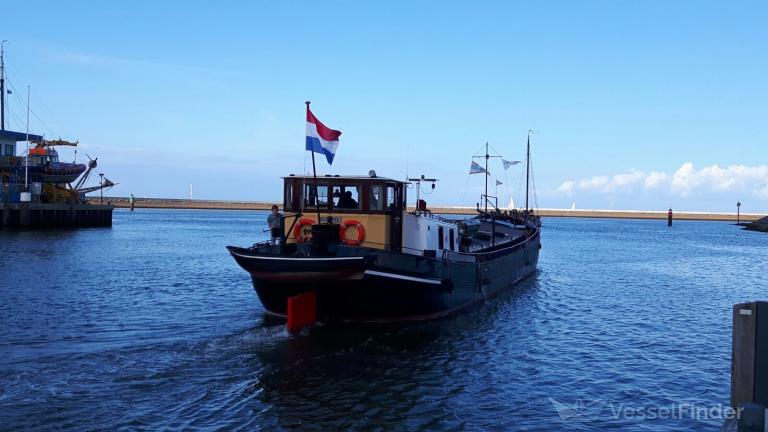 ship photo