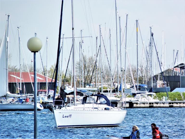 LEEF, Pleasure craft - Details and current position - MMSI 244790266 ...