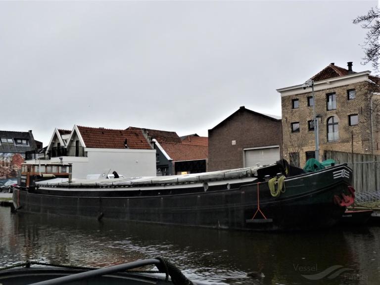 VOORWAARTS photo