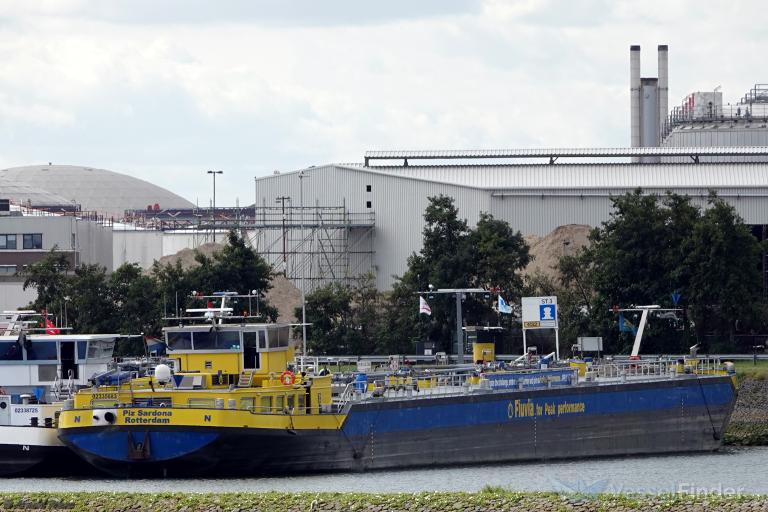 ship photo