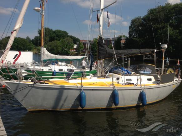 ship photo