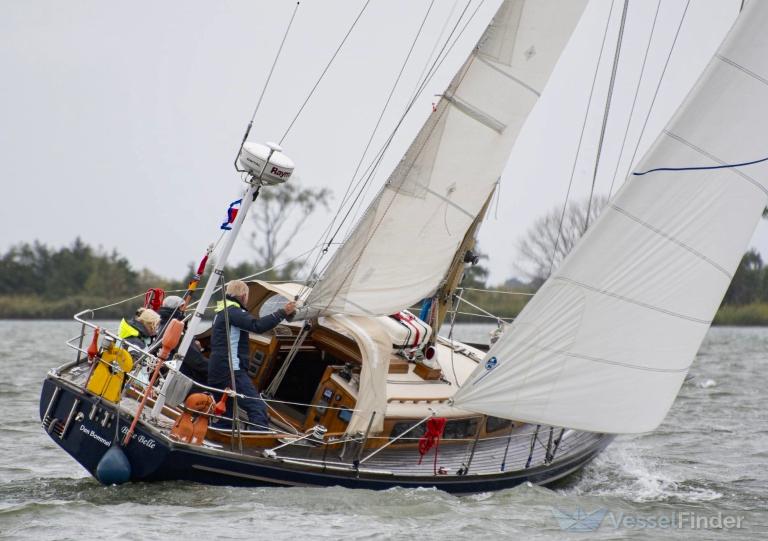 ship photo