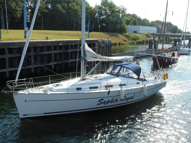 SAPHIR ROYAL photo