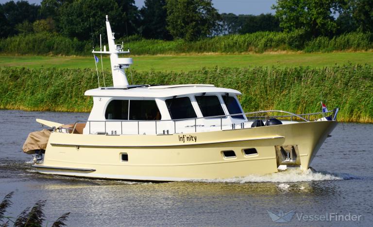 ship photo