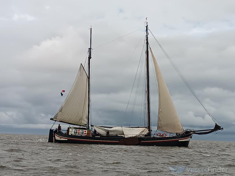ship photo