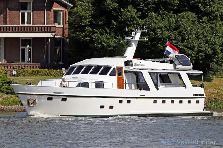 RIVER QUEEN photo