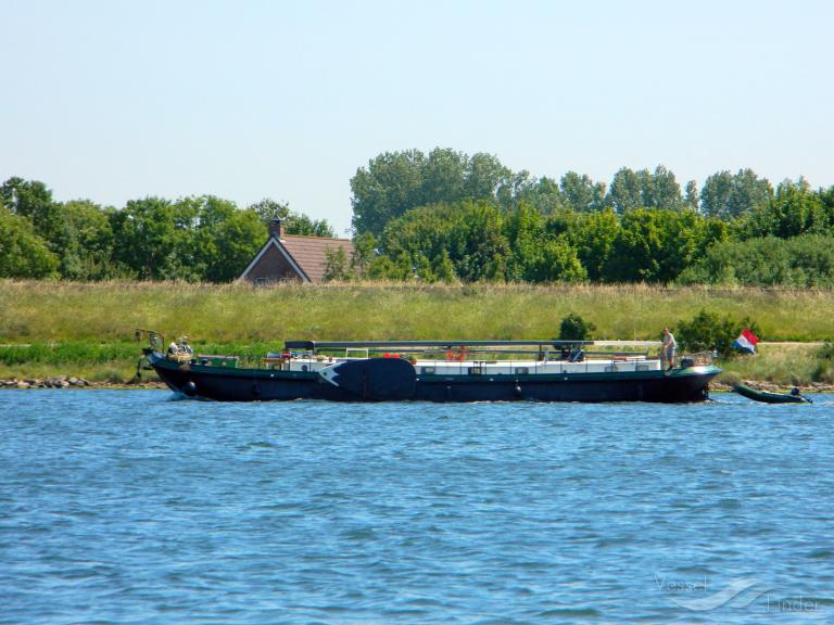 ship photo