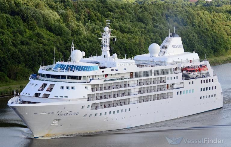 SILVER CLOUD photo