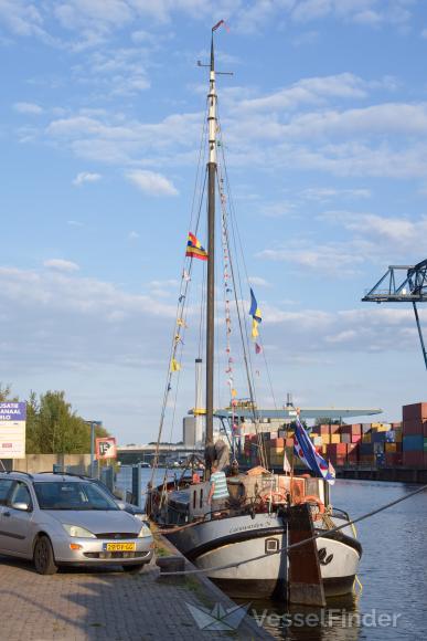 ship photo