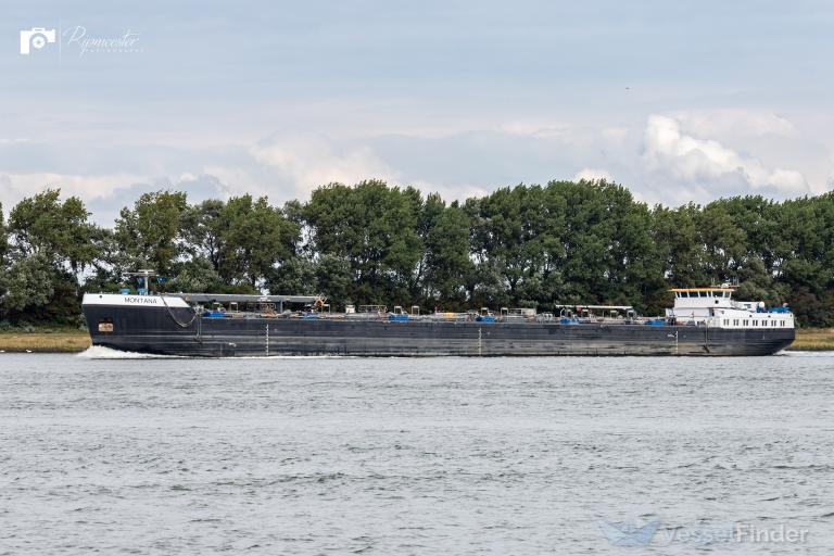 ship photo