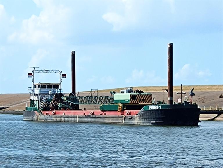 ship photo