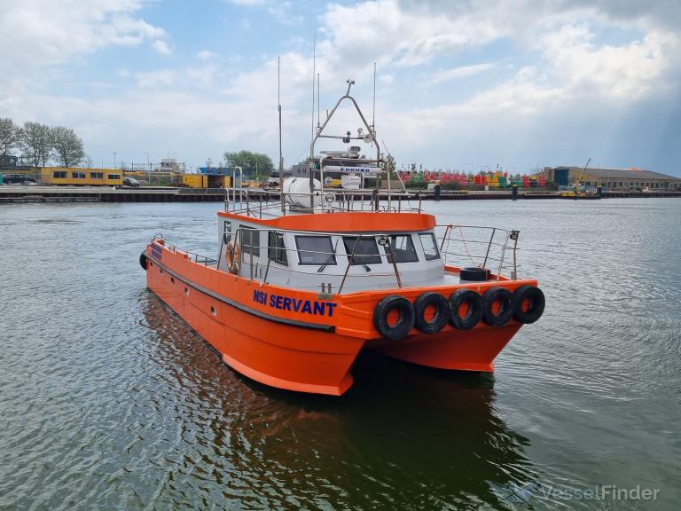 ship photo