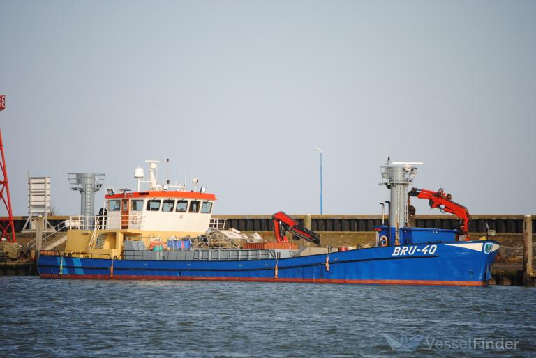 ship photo