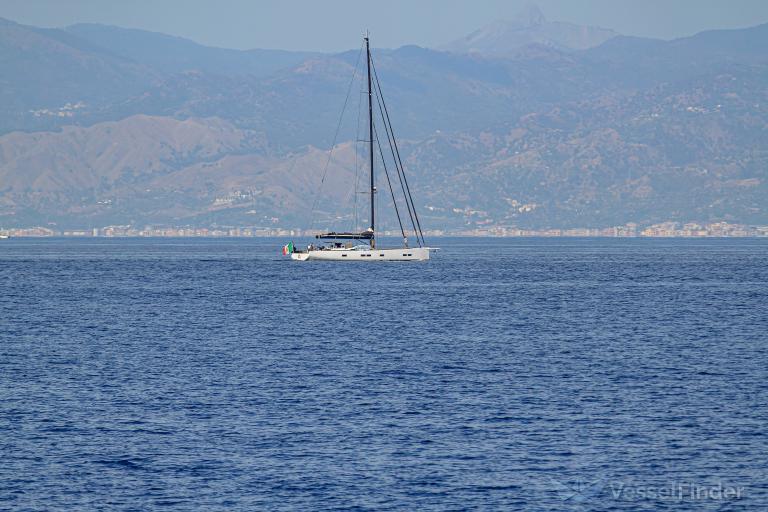O2 photo