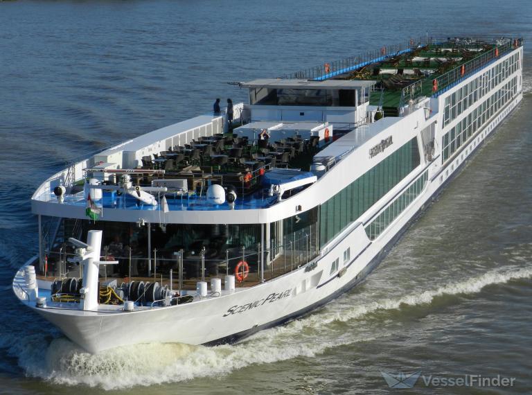 ship photo