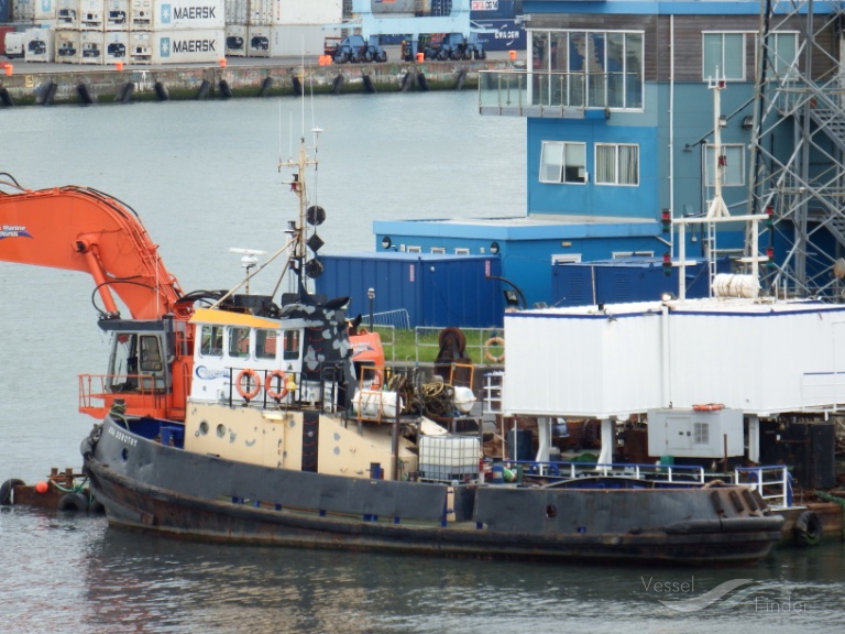 ADA DOROTHY, Tug Details and current position MMSI 250000446