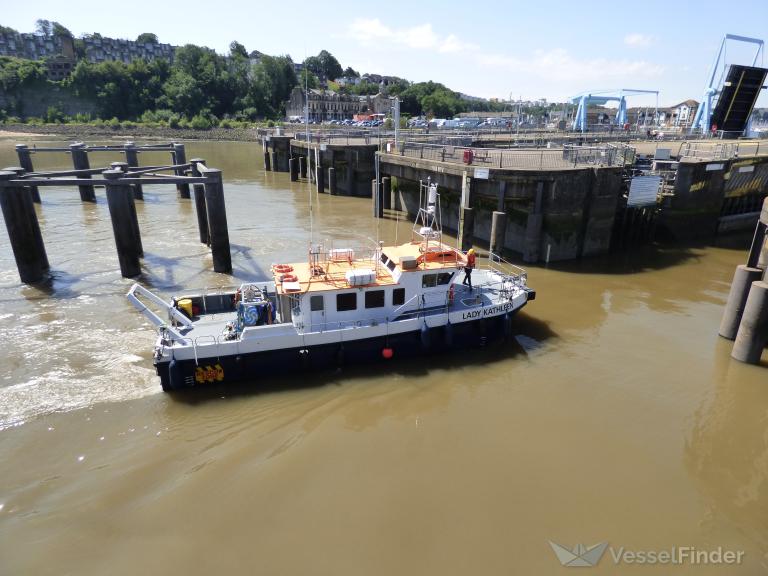 ship photo