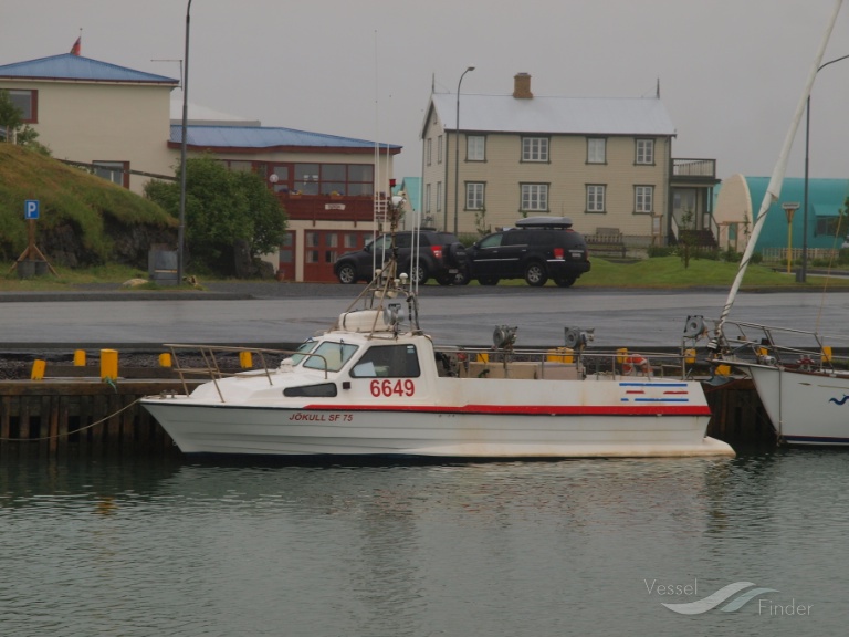 JOKULL, Fishing vessel - Details and current position - MMSI 251462940 ...