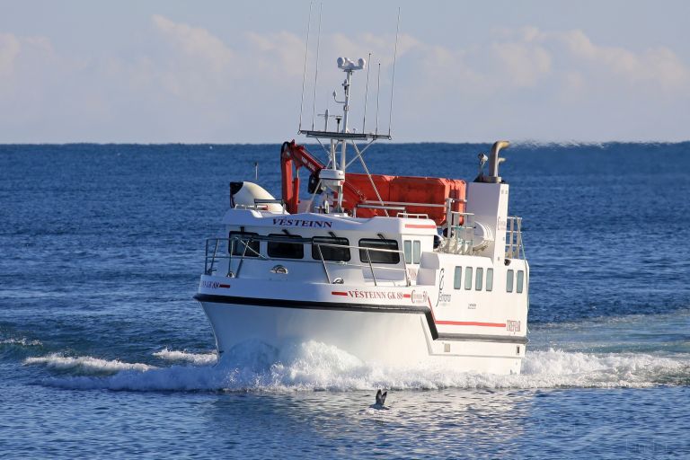 ship photo