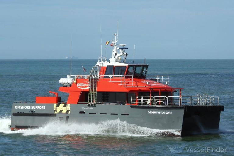 ship photo
