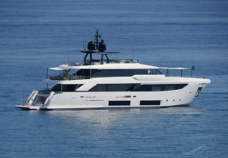 ship photo
