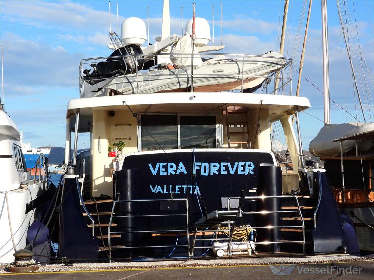 VERA FOREVER photo