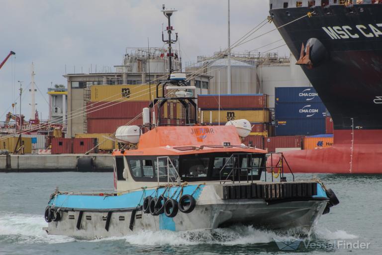 ship photo